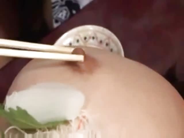Manger sur une japonaise