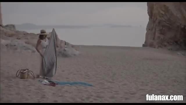 Sexe romantique sur la plage